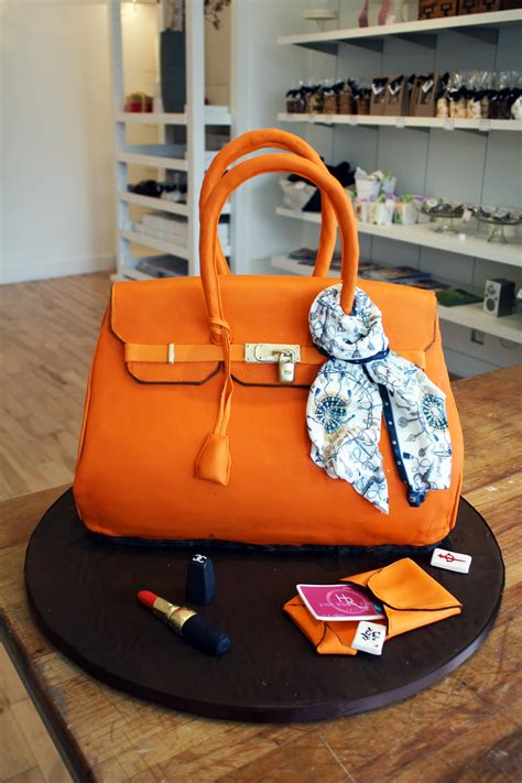 handbag cake design.